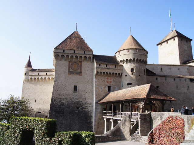 🏰 Fairytale by the Lake – Visiting Chillon Castle