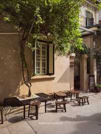 Old Fences Café