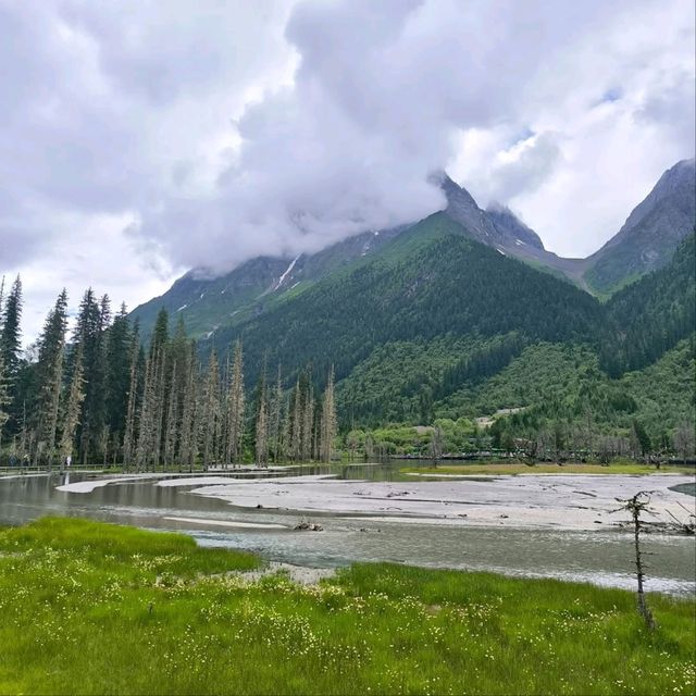 Shuangqiao Valley at Mt Siguniang