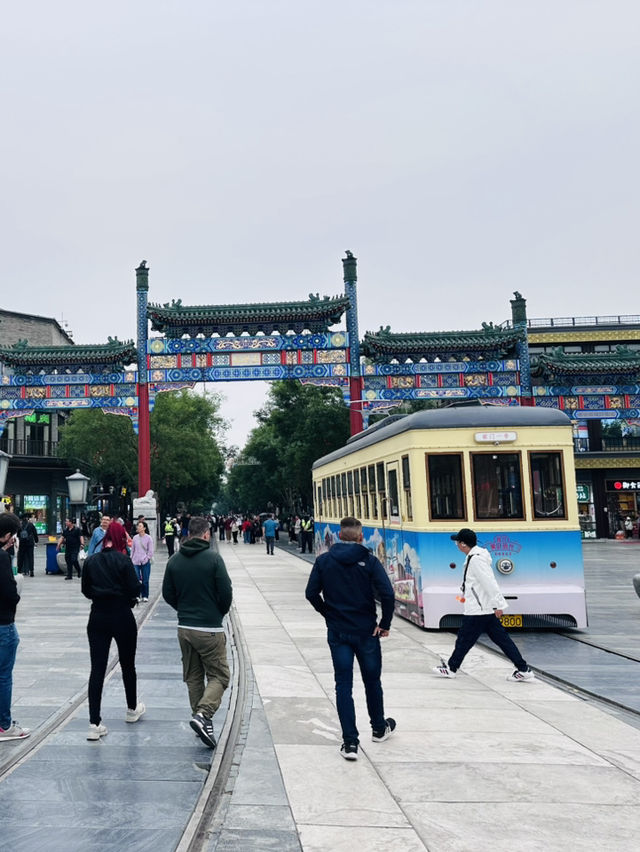 Qianmen Street – ถนนคนเดินเก่าแก่ใจกลางปักกิ่ง
