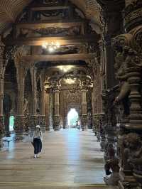 🪵 รีวิว: Sanctuary of Truth Museum