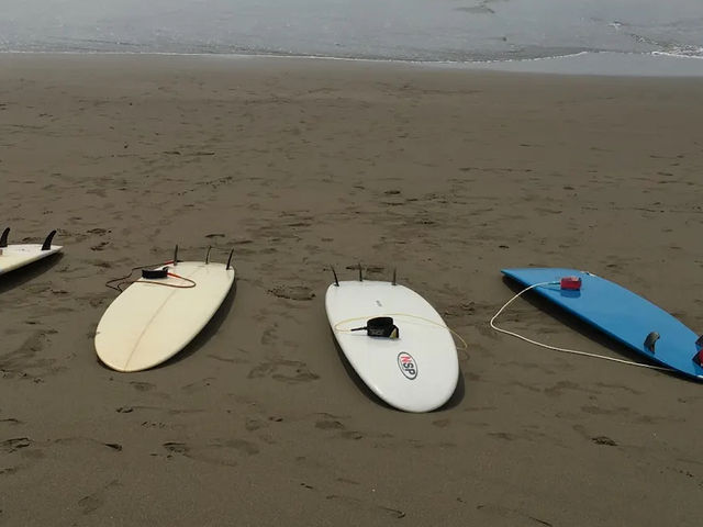 高知の“ウユニ塩湖”！？入野の浜で幻想的な海の旅を