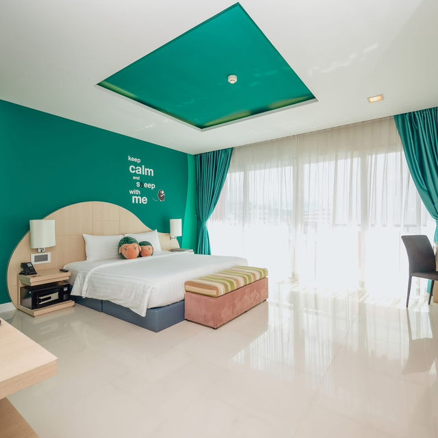 SLEEP WITH ME HOTEL  