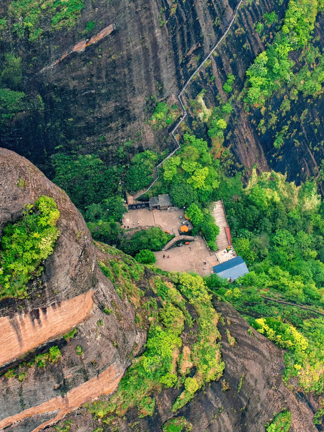 【衢州江郎山|丹崖與雲霧寫給壯麗的長信】 【衢州江郎山|丹崖與雲霧寫給壯麗的長信】