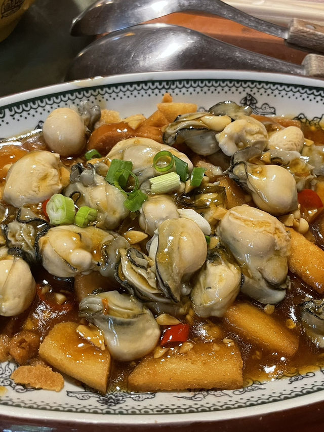 馬祖南竿｜九榕閣無菜單料理：紅糟入味、漁獲當令，半山腰餐桌的島嶼饗宴