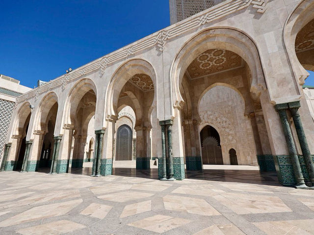 Majestic Beauty of the Hassan II Mosque Exterior Majestic Beauty of the Hassan II Mosque Exterior