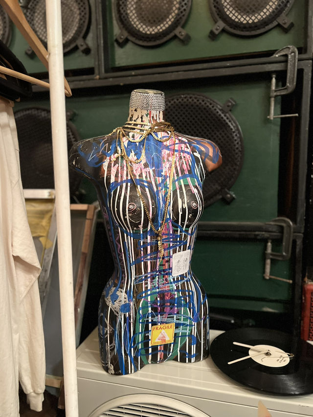 【沖縄 宜野湾】レコード好きにはたまらない空間♬ 【沖縄 宜野湾】レコード好きにはたまらない空間♬