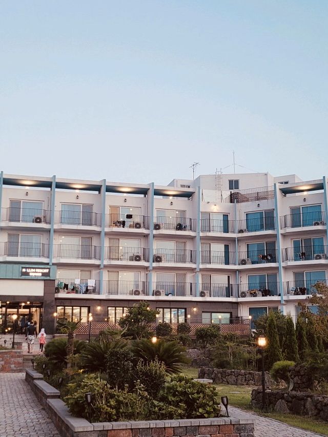 A Strategic Base for West Coast Explorers