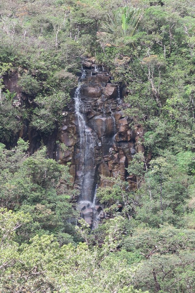 Alexandra Falls - Visit with Secretoo