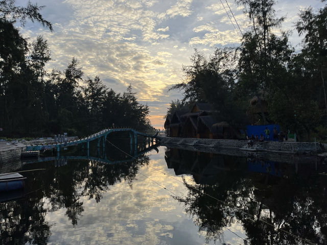 A weekend surfing spot tucked in this sleepy town of Liwliwa
