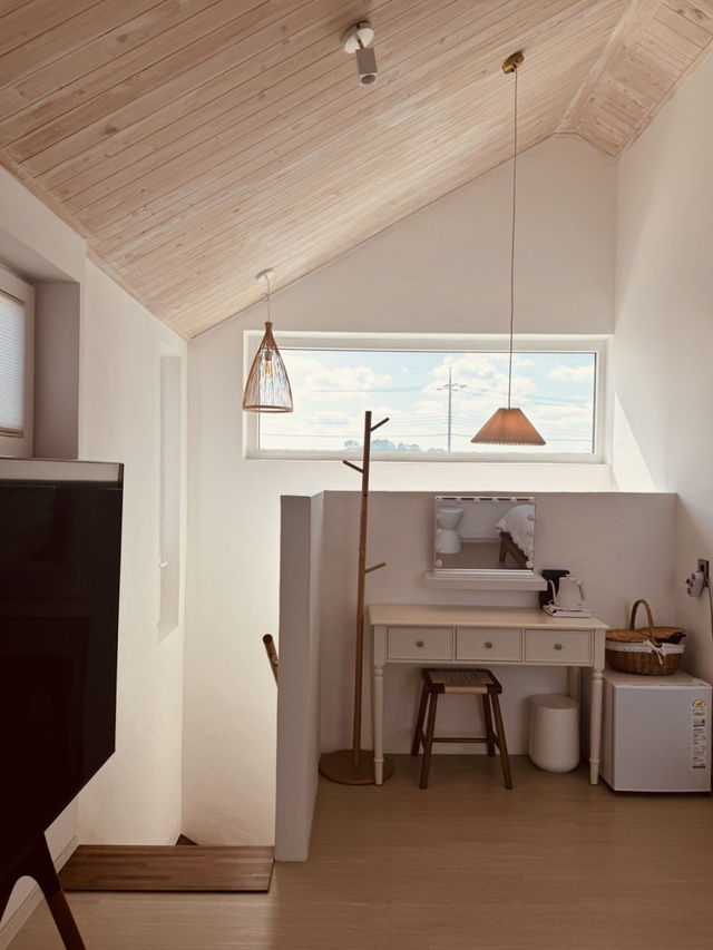 Direct Access to Scenic Rooftop or Terrace Views