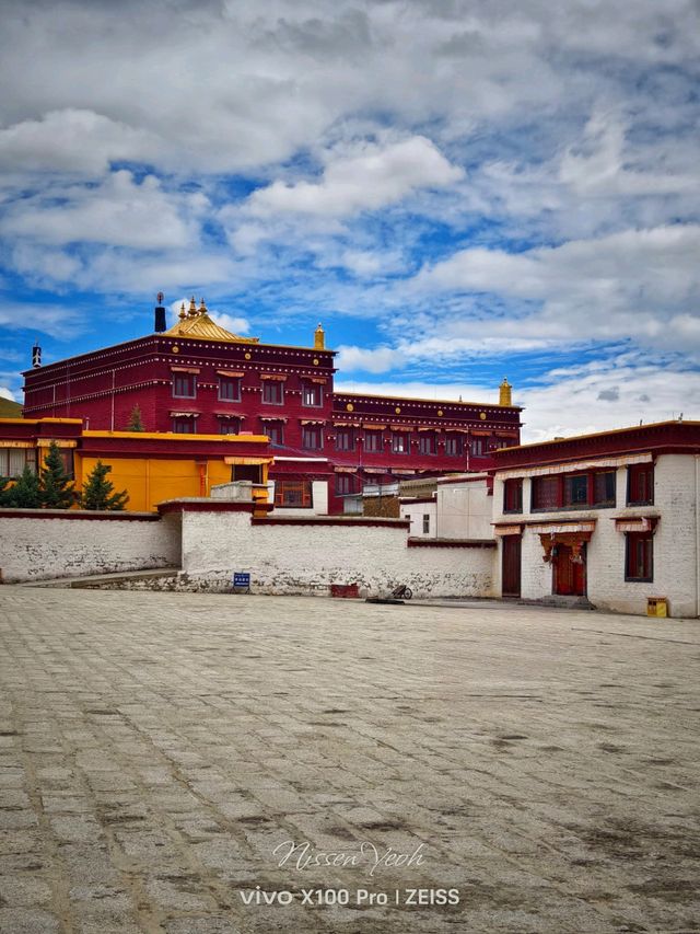 Epic Nature Escape: Daocheng, Yajiang & Litang Road Trip 🌄 Epic Nature Escape: Daocheng, Yajiang & Litang Road Trip 🌄