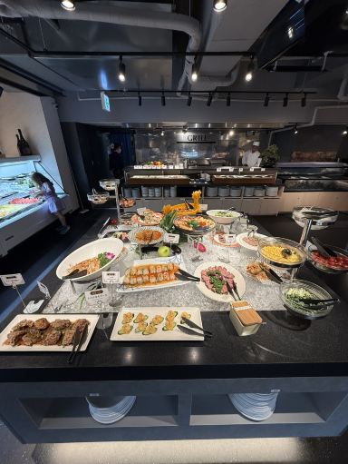 Ginza Happo 新宿の巨大カニ・和牛・海鮮ビュッフェ。 | Trip.com 東京