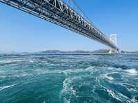 日本三大急流之一：德島鳴門漩渦🌀