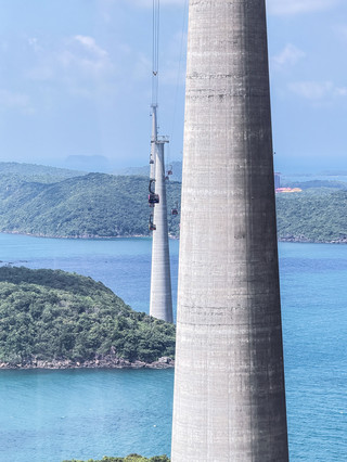 🚡 7.9 km Over the Sea: Hon Thom's Famous Cable Car