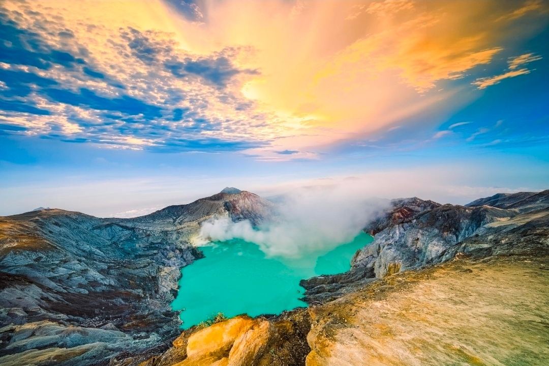 🌋 인도네시아 카와이젠: 화산의 경계로 떠나는 여정