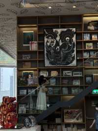 The most picturesque bookstore in BKK 🙌😎