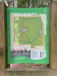 Vancouver에 수많은 공원중에 시원하게 둘레길 산책하기 좋은 Mundy park