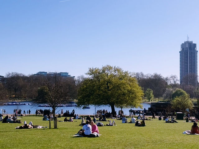 ☀️ London’s Hyde Park - Best Royal Park in Town