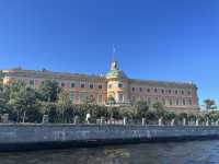 Afternoon Boat Trip Across the Channels in Saint Petersburg
