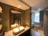 “Harmony in the Heart of Kuta: A Timeless Balinese Retreat”