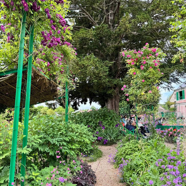 走訪吉維尼小鎮、莫內故居及花園