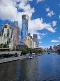 Street art and city heart — Melbourne vibes all day