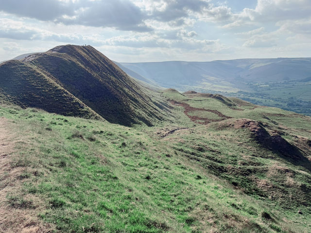 From Platforms to Peaks: London to the Peak District by Train