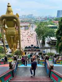 Batu Caves, Malaysia: A Towering Temple in Limestone Heights