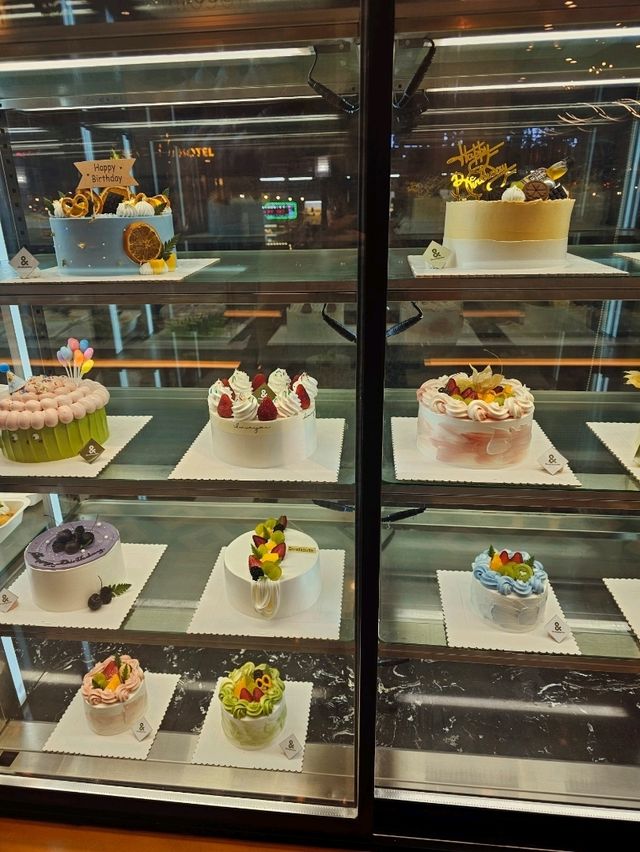 🍰 Discover Bread & Butter Bakery in Da Nang