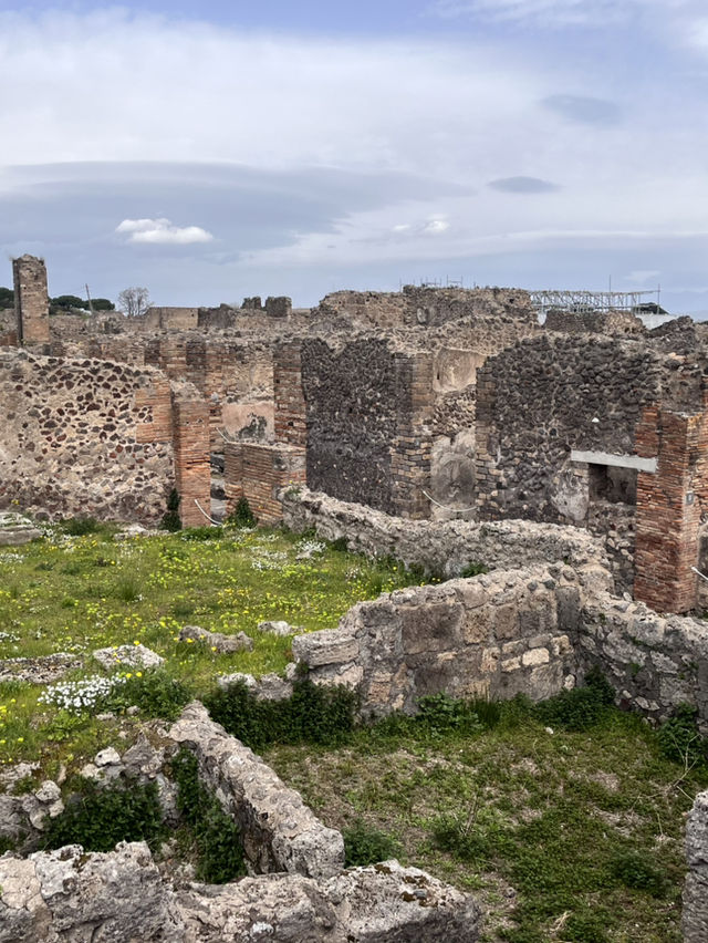 Pompeii: A Heartbreaking Time Capsule of Ancient Life