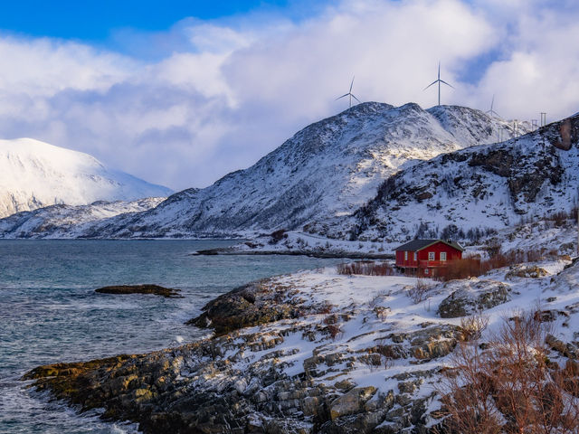  🕰️ Sommarøy – The Island That Forgot Time ❄️