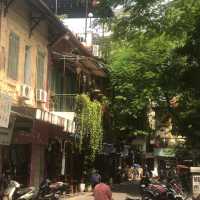 Crazy & Fun Hanoi! Watch Out for Trains!!!
