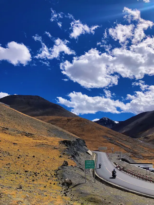 Tibet Self-driving | The Karola Glacier at the peak of 7191 | The shooting location of the Red River Valley