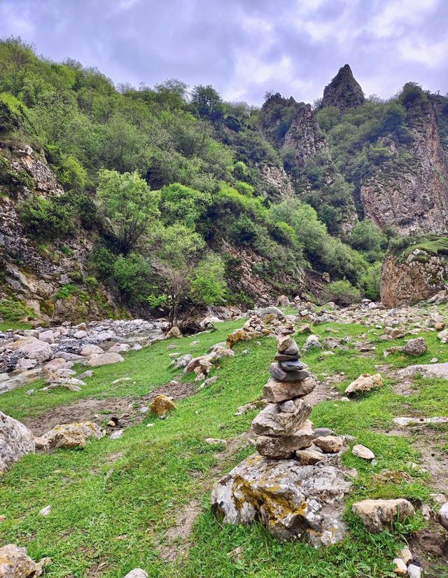 全球追秋｜甘加草原-白石崖-八角城遺址