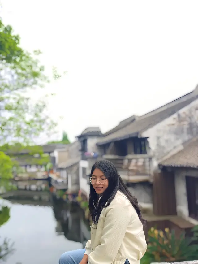 เมืองเล็กๆ แห่งนี้อยู่ห่างจากเซี่ยงไฮ้ 30 นาทีโดยรถยนต์ สงบและงดงาม