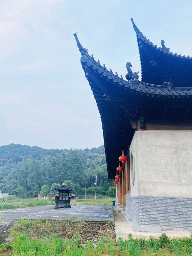 初夏徒步，登頂富陽第一高峰杏梅尖
