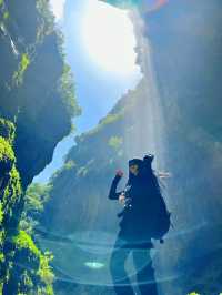 漢中地洞天坑真的很震撼，我可以永遠相信國家地理的審美
