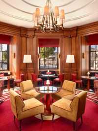 🌟 Luxe London Lodging: Raffles at the OWO 🌟
