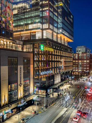 🌟 Boston Bliss: Stay in Style at Hotel Indigo 🏨✨