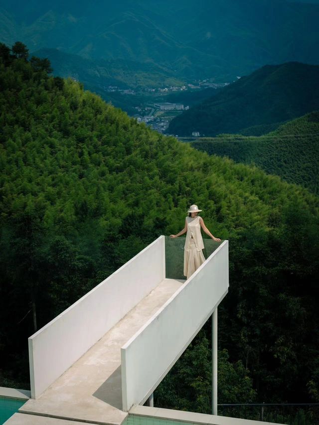 掉進電影裡的黛綠青山