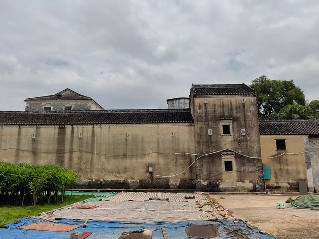 廣西武宣雅岗村郭松年莊園。