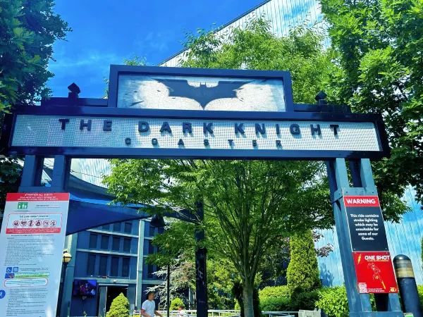 NJ Six Flags Adventure Guide and Review (For the Brave)
