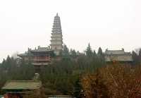 蒲州有國寶鐵牛、故城遺址、普救寺、鸛雀樓