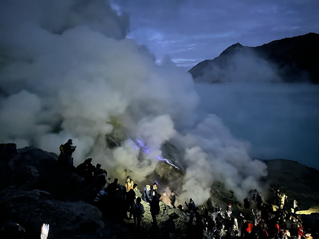 念念不忘，必有迴響-徒步伊真火山