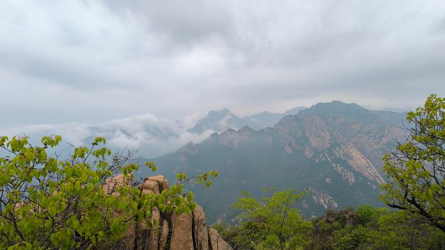 燕塞湖：山水畫卷中的詩意棲居