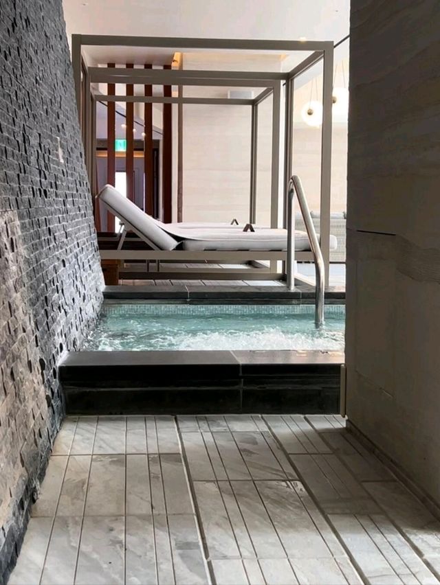 仁川必住！無邊泳池+假面舞會，這家度假酒店太會玩了！