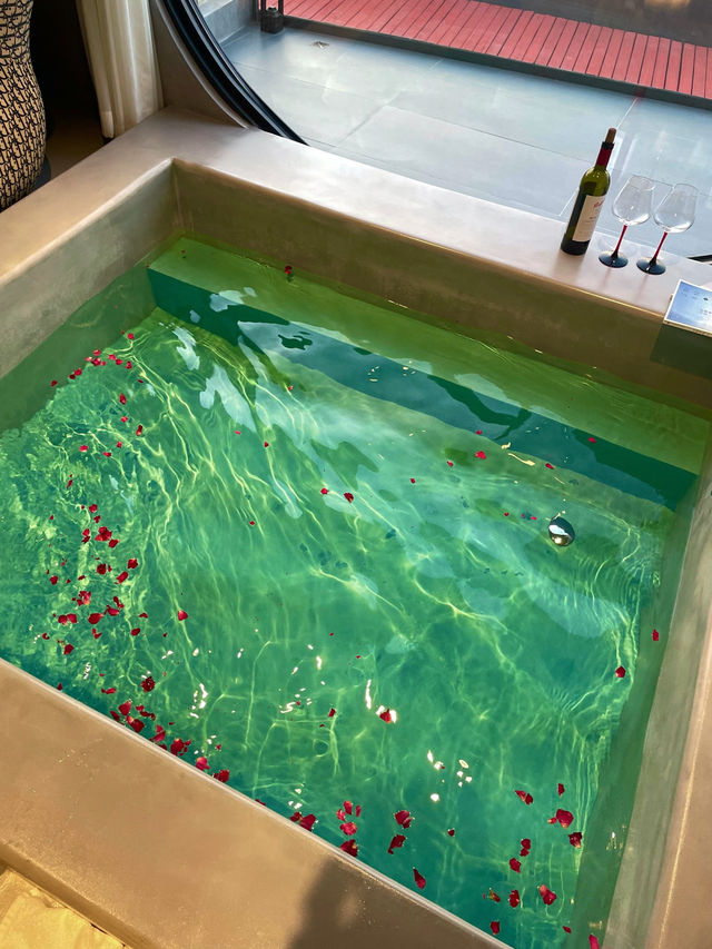 深圳六月海度假酒店：私湯海景夢幻之境
