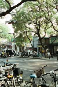 從璞瑄酒店出發，北面即是中國美術館