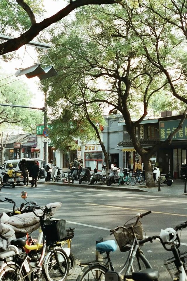 從璞瑄酒店出發，北面即是中國美術館